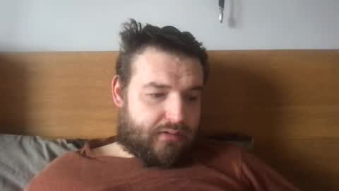Snapshot of eliot26 chatting on February 7, 11:01 am e26 online show from February 7, 11:01 am