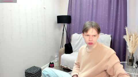 eliotmars online show from June 1, 11:21 am