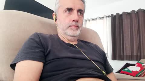 fer online show from December 18, 9:00 pm