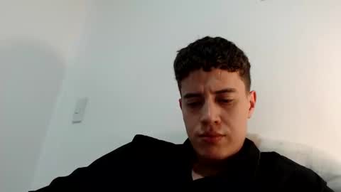 elmono33 online show from December 16, 6:26 pm