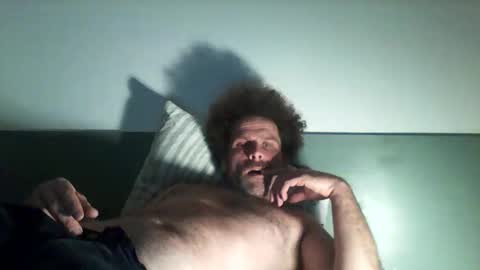 elyjahoye online show from December 15, 8:39 pm