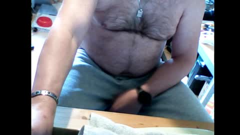 Em online show from May 14, 9:18 am