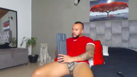 Snapshot of emanuelspencer chatting on September 10, 4:49 pm emanuelspencer online show from September 10, 4:49 pm