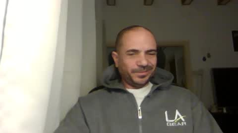Snapshot of emmagold123 chatting on February 20, 4:28 am Ariel online show from February 20, 4:28 am