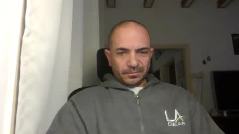 Snapshot of emmagold123 chatting on February 17, 4:31 am Ariel online show from February 17, 4:31 am