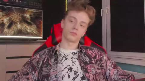 Enker online show from December 20, 1:46 am