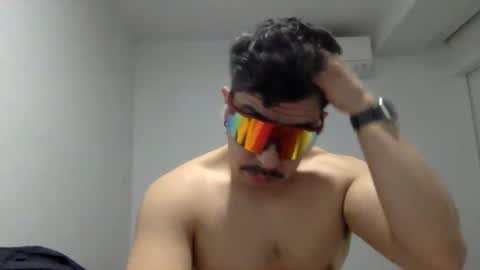 enzo_giovan online show from April 5, 6:10 am