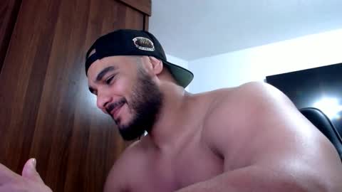 eren_smith online show from February 9, 10:58 pm