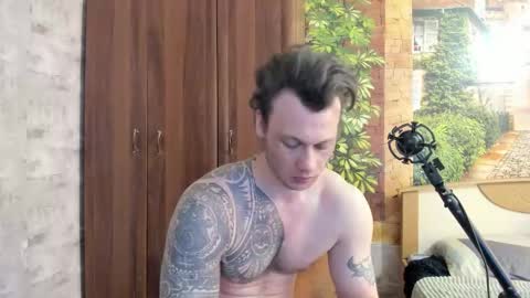 Eric online show from November 30, 4:03 am