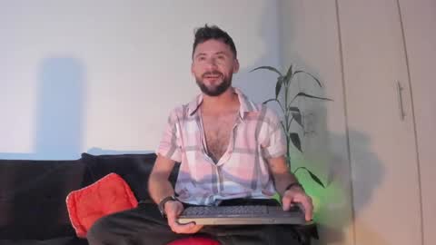 erickpritz_xh online show from May 15, 2:09 am