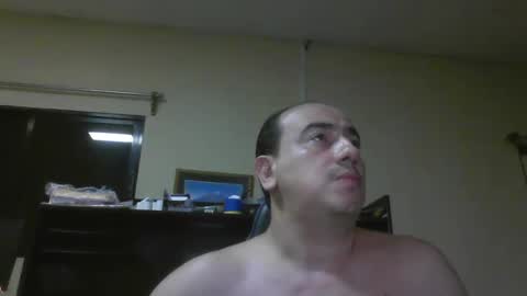 Snapshot of erik1781 chatting on December 28, 1:29 am erik1781 online show from December 28, 1:29 am