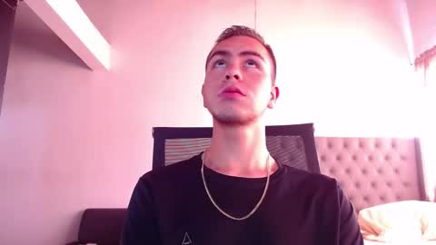 Erik rodriguez online show from January 15, 2:42 pm