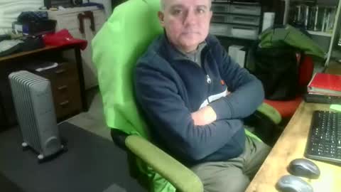 ernello online show from December 15, 8:17 pm