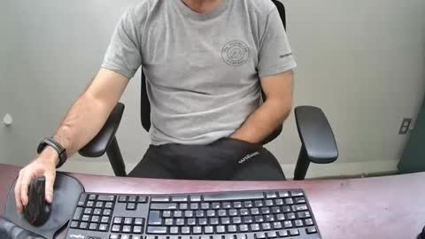 Snapshot of eroskatt chatting on January 11, 6:01 pm Eroskatt online show from January 11, 6:01 pm