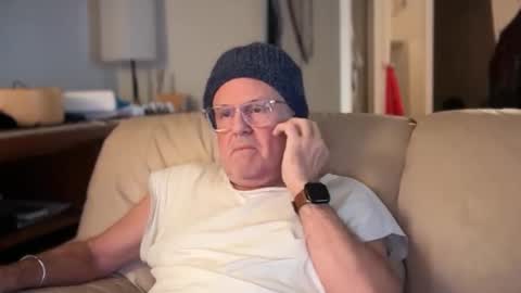 eros online show from November 22, 9:14 pm