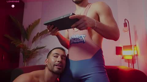 eroswolf online show from May 26, 5:09 pm