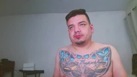 escodamus12 online show from December 6, 3:19 am