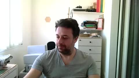 esibizionista 91 online show from March 16, 9:24 am