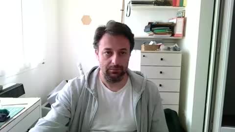 esibizionista 91 online show from April 22, 8:08 am