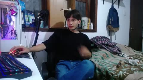 Esteban online show from February 4, 3:44 am