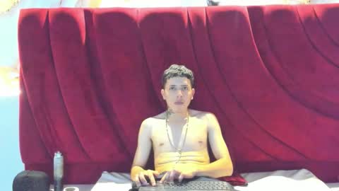 ESTEBAN online show from January 8, 8:25 pm