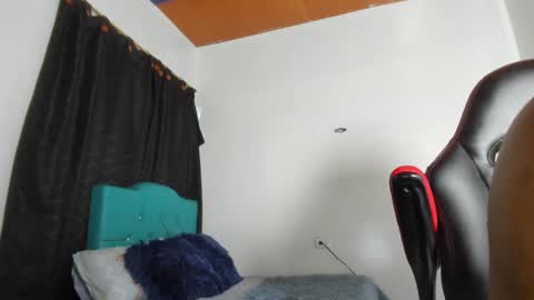 estebanlobo online show from September 25, 11:02 pm