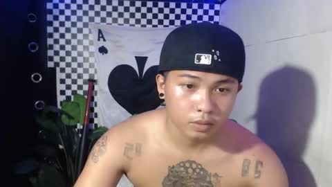 im esward tynn online show from November 25, 8:27 am