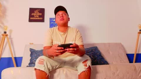ethan online show from May 25, 9:10 pm