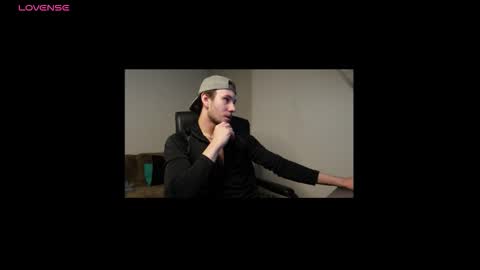 Snapshot of ethan_fyre1 chatting on October 27, 9:28 pm Ethan online show from October 27, 9:28 pm