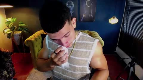 ETHAN RODGERS online show from September 18, 8:33 pm