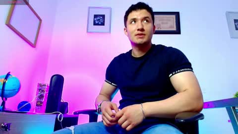 ethanconnor_ online show from May 25, 12:22 pm