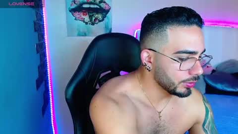 Ethan online show from July 11, 6:43 pm