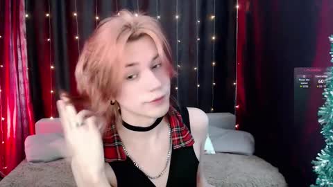 evan_reinhart online show from February 12, 5:24 am