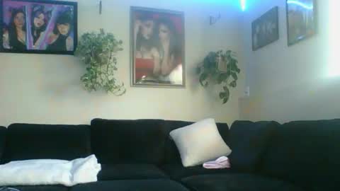 zayda foxxiity entertainment online show from November 20, 8:40 pm