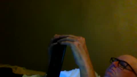 Snapshot of eve1luvsray chatting on October 10, 1:21 am eve1luvsray online show from October 10, 1:21 am