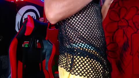 kell online show from April 12, 1:12 pm