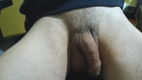 eweezie83 online show from December 16, 4:41 am