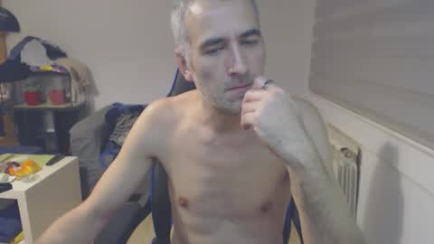 exhibicionista_cam online show from March 17, 7:05 pm