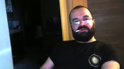 expect online show from January 5, 11:44 pm