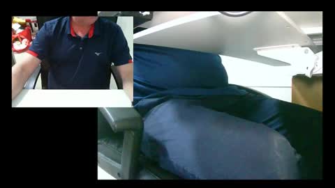 Snapshot of ezondi1 chatting on December 30, 6:31 am EZONDI online show from December 30, 6:31 am