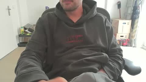 Snapshot of fabian_196 chatting on October 5, 9:02 am Call me bitch online show from October 5, 9:02 am