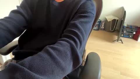 Snapshot of fabian_196 chatting on October 16, 9:28 am Call me bitch online show from October 16, 9:28 am