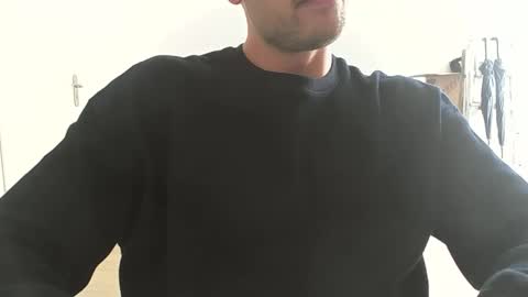 Snapshot of fabian_196 chatting on September 10, 10:36 am Call me bitch online show from September 10, 10:36 am
