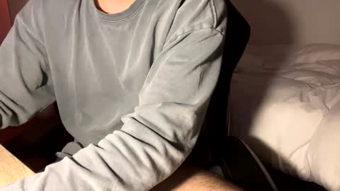 Snapshot of fabian_196 chatting on January 2, 6:45 pm Call me bitch online show from January 2, 6:45 pm