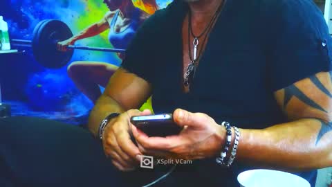 fabxxxl online show from April 11, 8:29 am