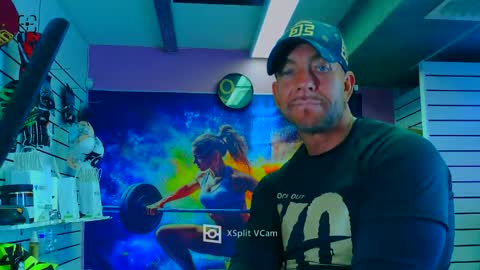 fabxxxl online show from February 17, 8:35 am