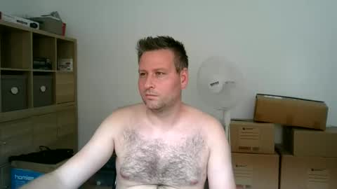 Snapshot of faer_087 chatting on September 17, 11:33 am faer_087 online show from September 17, 11:33 am