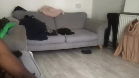 fantasticdeee online show from January 6, 2:03 pm