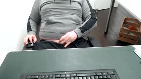 Cardi online show from November 11, 7:52 pm