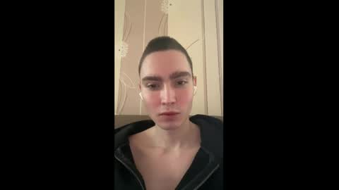 Faust online show from May 30, 1:33 pm